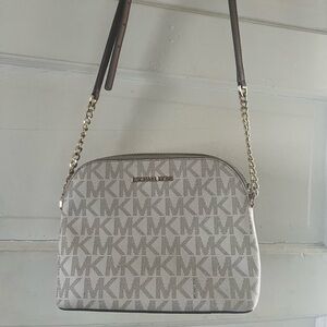 Michael kors crossbody